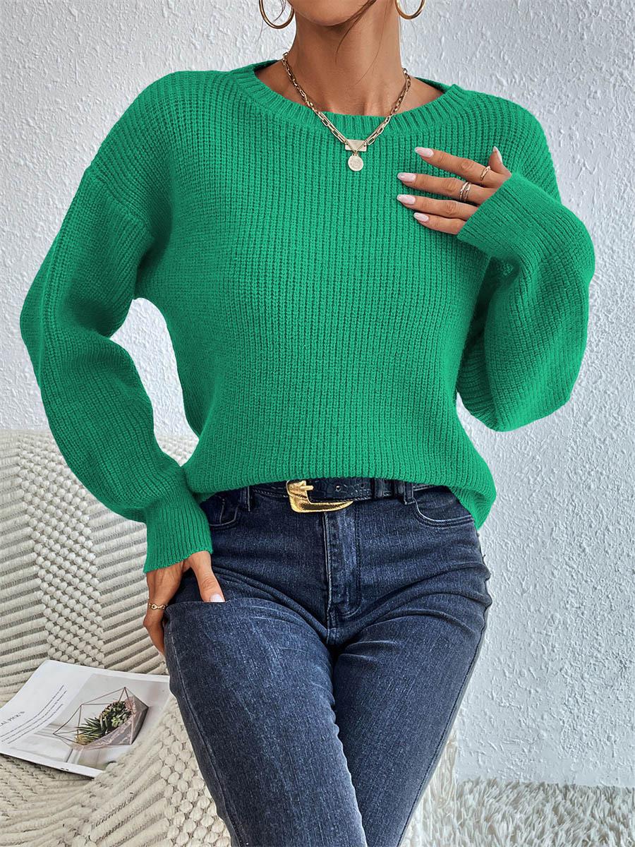 Loose long sleeved short sweater