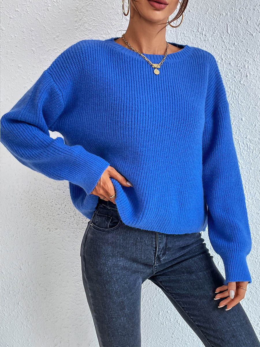 Loose long sleeved short sweater